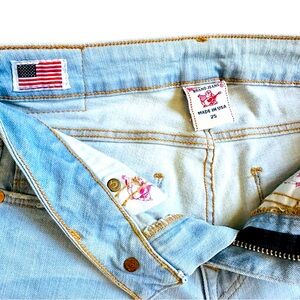 true religion woman skinny blue jeans, light wash, retch 25 inches zip pockets